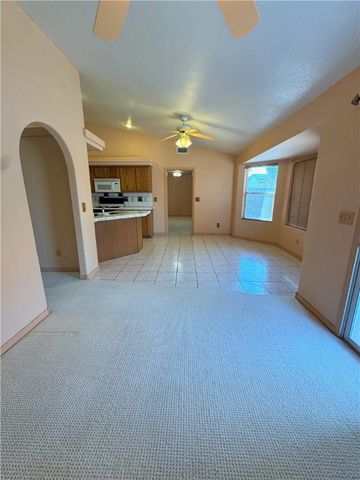 3064 Brenda Circle, Kingman, AZ 86401