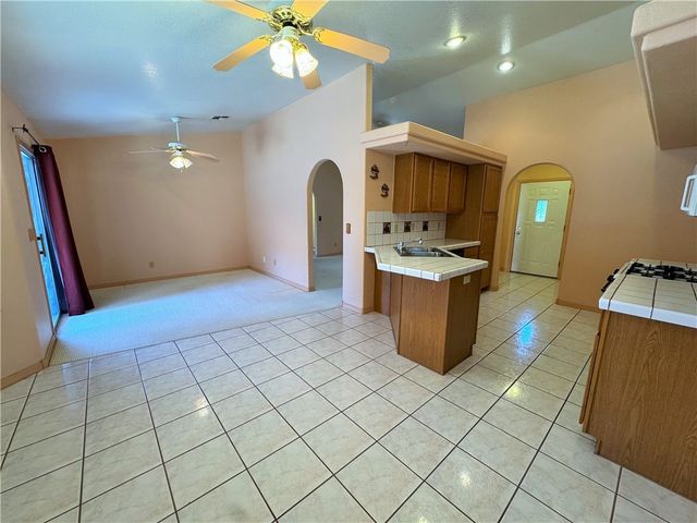 3064 Brenda Circle, Kingman, AZ 86401