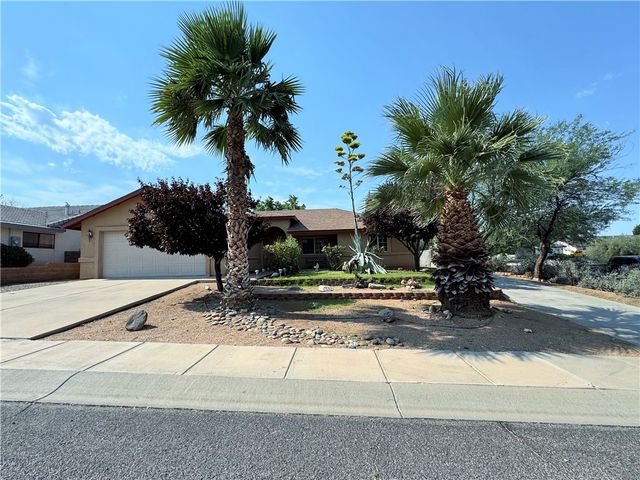 3064 Brenda Circle, Kingman, AZ 86401