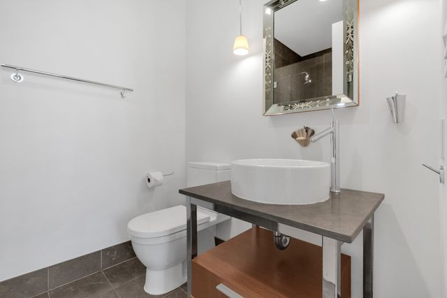 2200 Victory Avenue, Dallas, TX 75219