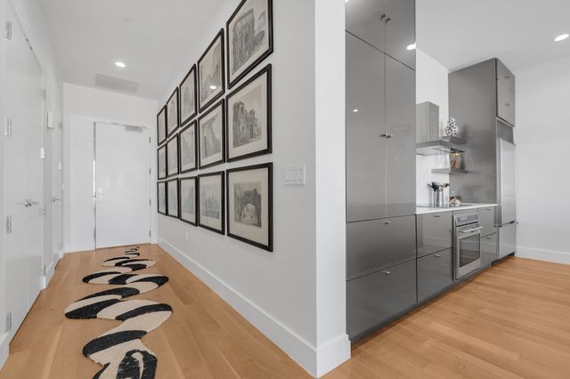2200 Victory Avenue, Dallas, TX 75219