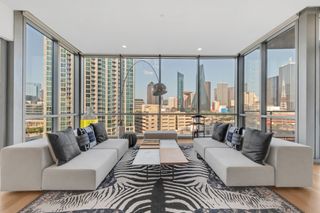 2200 Victory Avenue, Dallas, TX 75219