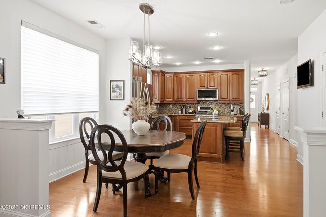 29 Heath Lane, Jackson, NJ 08527