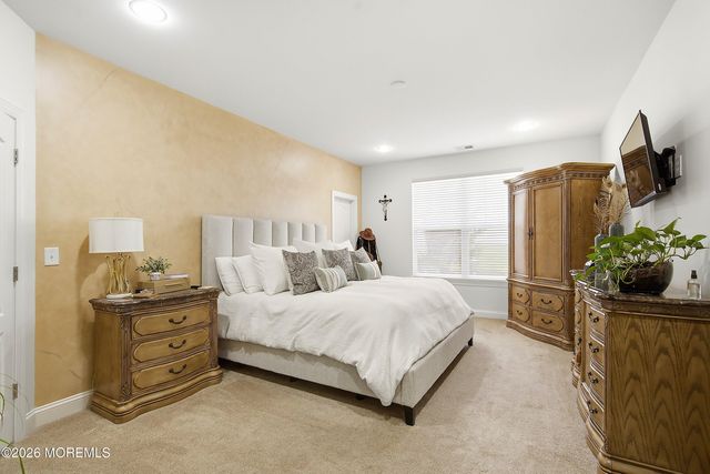 29 Heath Lane, Jackson, NJ 08527