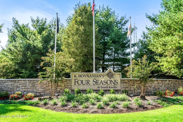 29 Heath Lane, Jackson, NJ 08527