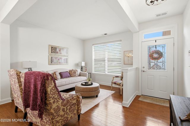 29 Heath Lane, Jackson, NJ 08527