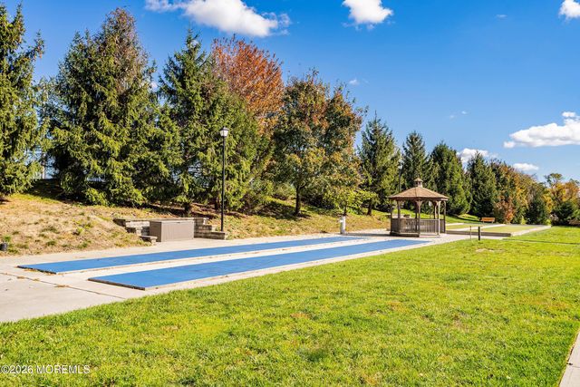 29 Heath Lane, Jackson, NJ 08527