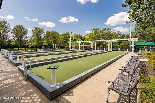 29 Heath Lane, Jackson, NJ 08527