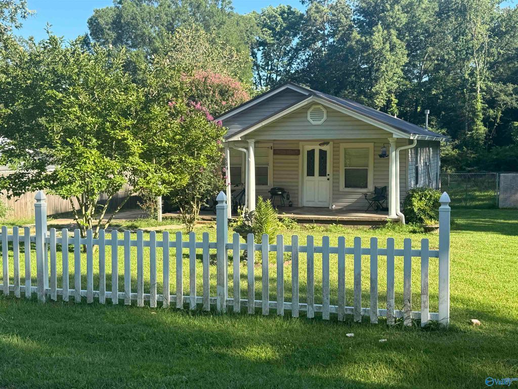 304 Albany Avenue, Gadsden, AL 35903