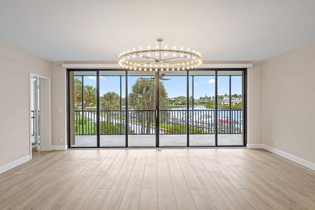 16910 Bay Street E204, Jupiter, FL 33477