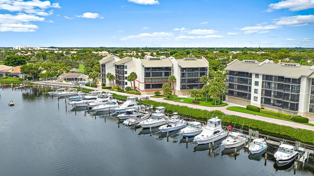 16910 Bay Street E204, Jupiter, FL 33477