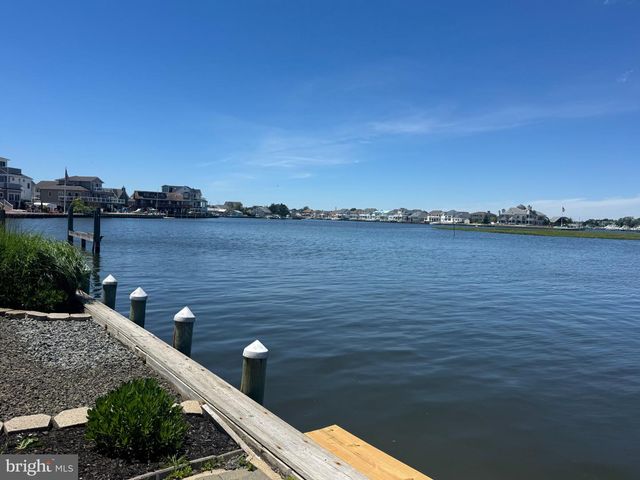 1107 LEILANI DR, Forked River, NJ 08731