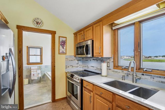 1107 LEILANI DR, Forked River, NJ 08731