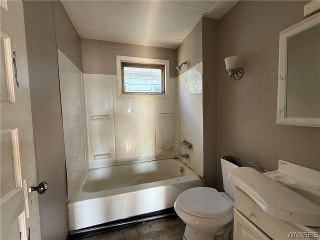 96 Dorris Avenue, Buffalo, NY 14215