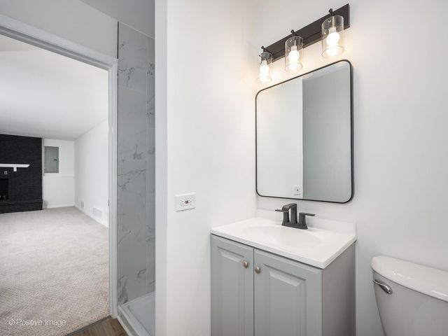 1092 Aberdeen Lane, Mundelein, IL 60060