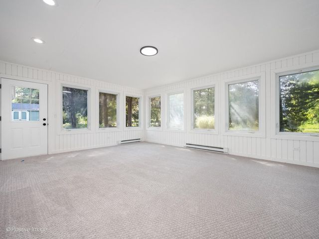 1092 Aberdeen Lane, Mundelein, IL 60060