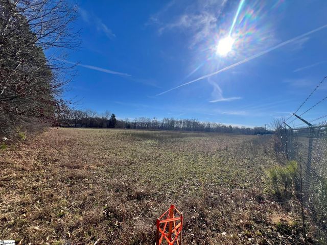 9901 Augusta Road, Pelzer, SC 29669