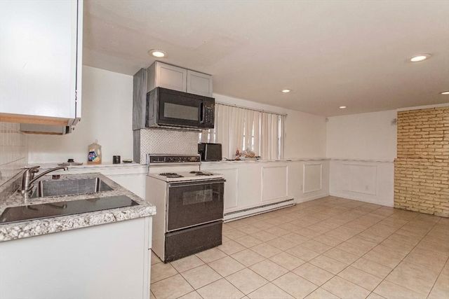 4 Virginia Ave, Brockton, MA 02302