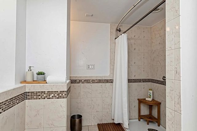 4 Virginia Ave, Brockton, MA 02302