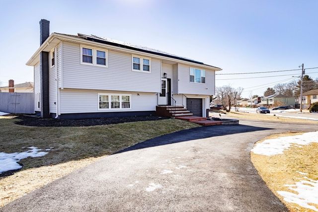 4 Virginia Ave, Brockton, MA 02302