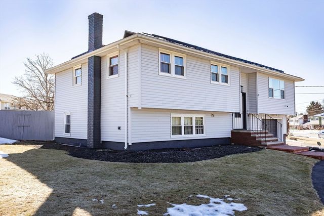 4 Virginia Ave, Brockton, MA 02302