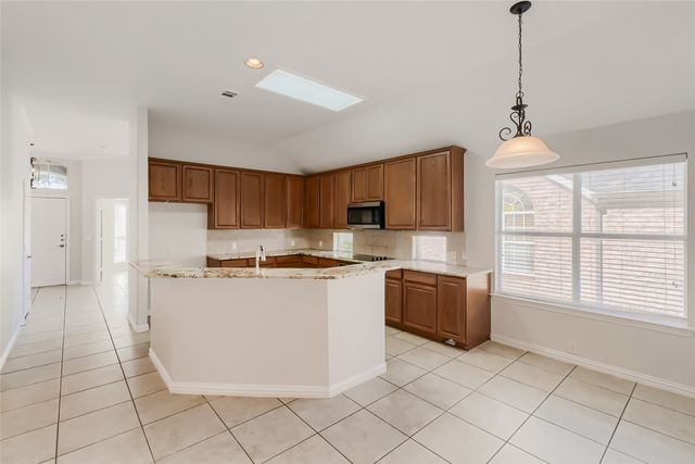 1208 Dover Heights Trail, Mansfield, TX 76063