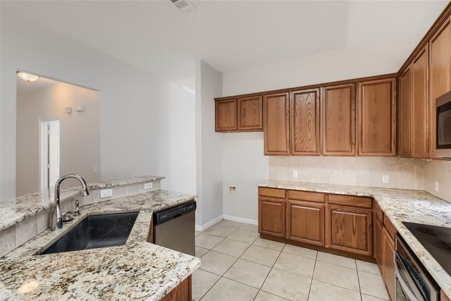 1208 Dover Heights Trail, Mansfield, TX 76063