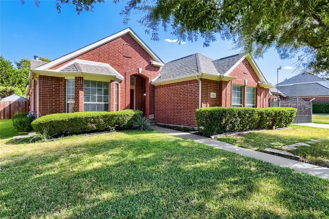 1208 Dover Heights Trail, Mansfield, TX 76063