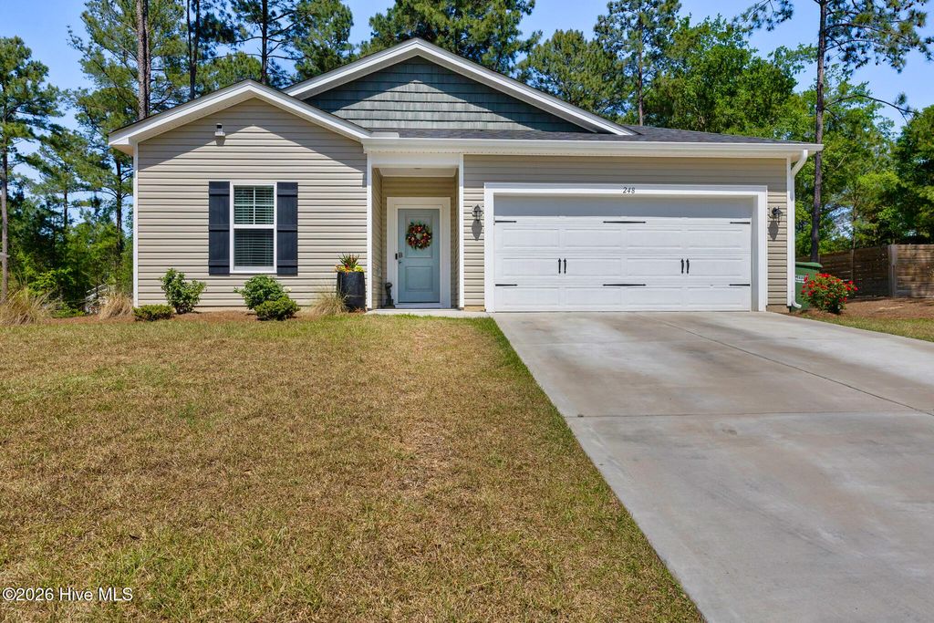 248 Flying Bolt Drive, Raeford, NC 28376