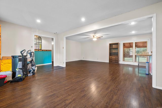 215 Cynthia Circle, Hot Springs, AR 71913