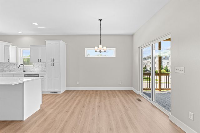 284 Pine Grove Lane, Iowa City, IA 52246