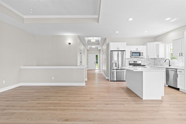 284 Pine Grove Lane, Iowa City, IA 52246