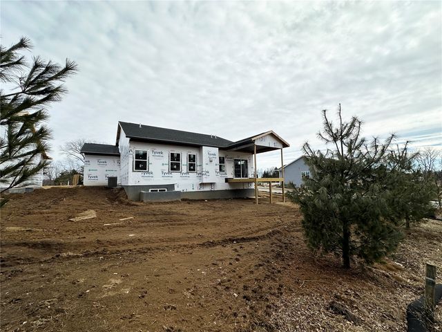 284 Pine Grove Lane, Iowa City, IA 52246