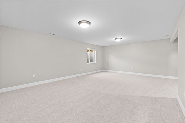 284 Pine Grove Lane, Iowa City, IA 52246
