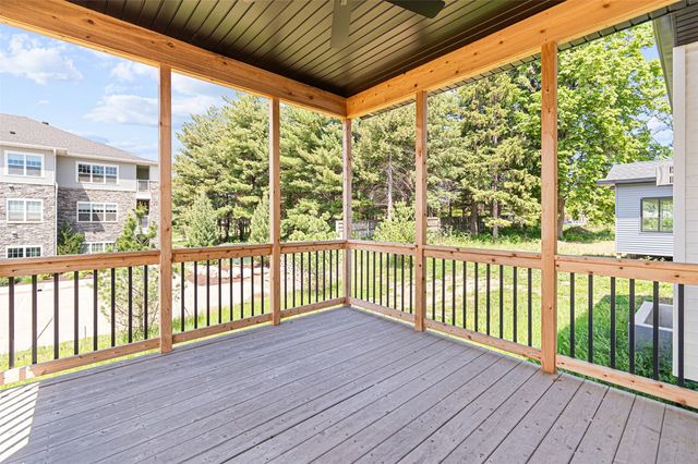 284 Pine Grove Lane, Iowa City, IA 52246