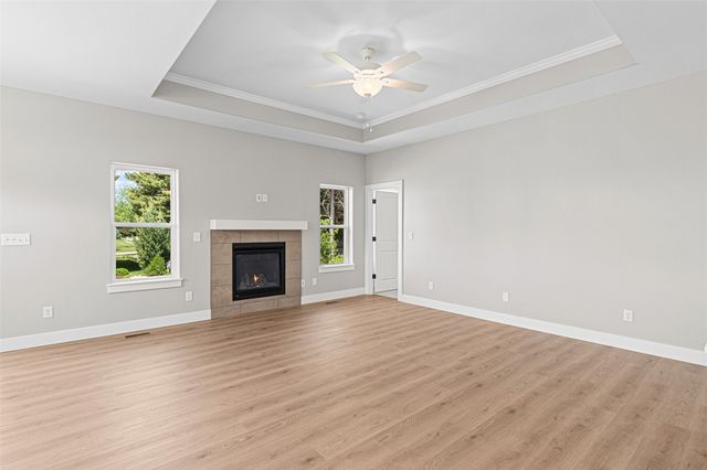 284 Pine Grove Lane, Iowa City, IA 52246