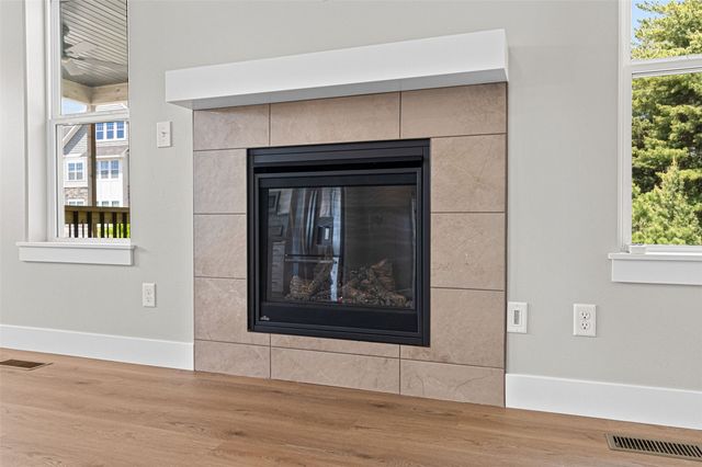 284 Pine Grove Lane, Iowa City, IA 52246