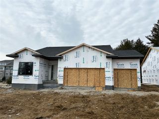 284 Pine Grove Lane, Iowa City, IA 52246