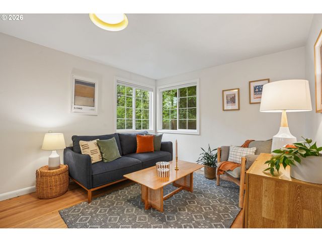 5616 Ne 50TH Ave, Portland, OR 97218