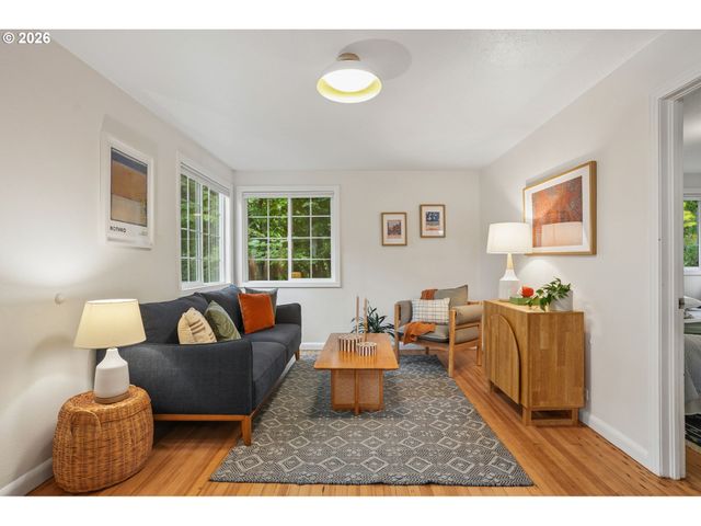 5616 Ne 50TH Ave, Portland, OR 97218