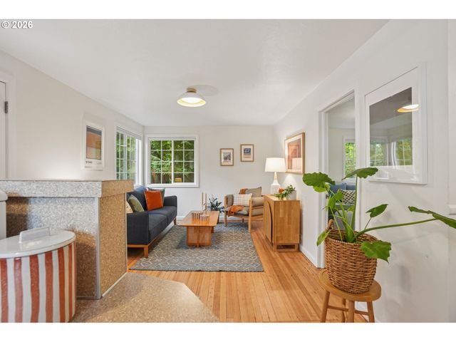 5616 Ne 50TH Ave, Portland, OR 97218