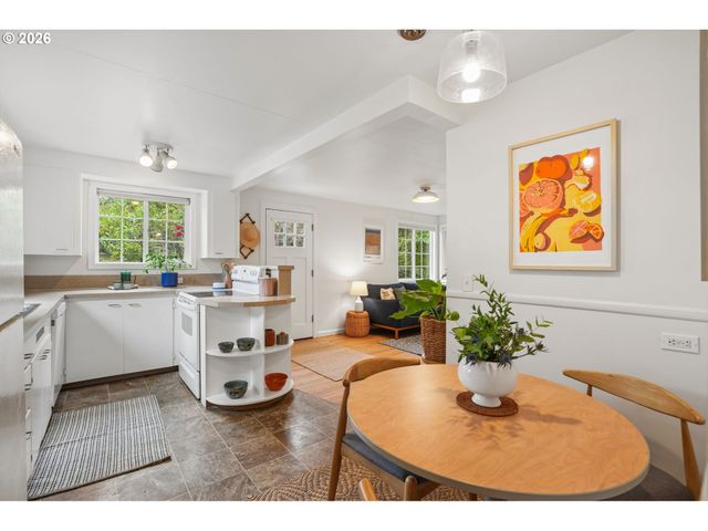 5616 Ne 50TH Ave, Portland, OR 97218