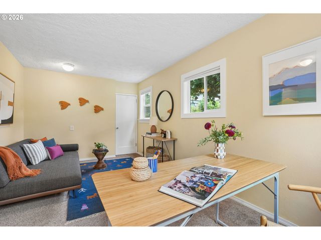 5616 Ne 50TH Ave, Portland, OR 97218