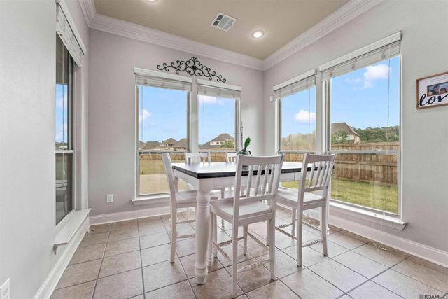 8735 Sandpiper Street, Denham Springs, LA 70706