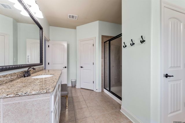 8735 Sandpiper Street, Denham Springs, LA 70706