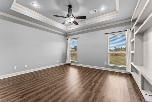 8735 Sandpiper Street, Denham Springs, LA 70706
