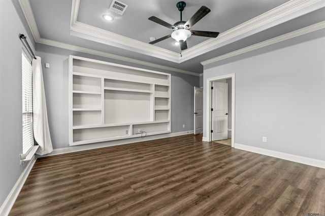 8735 Sandpiper Street, Denham Springs, LA 70706