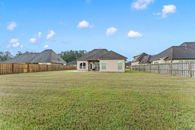 8735 Sandpiper Street, Denham Springs, LA 70706