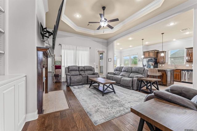 8735 Sandpiper Street, Denham Springs, LA 70706