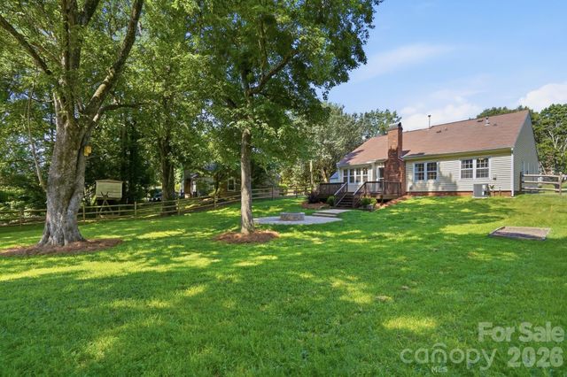 8917 Danson Drive, Charlotte, NC 28277